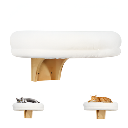 מרפסת מרופדת לבנה לחתולים